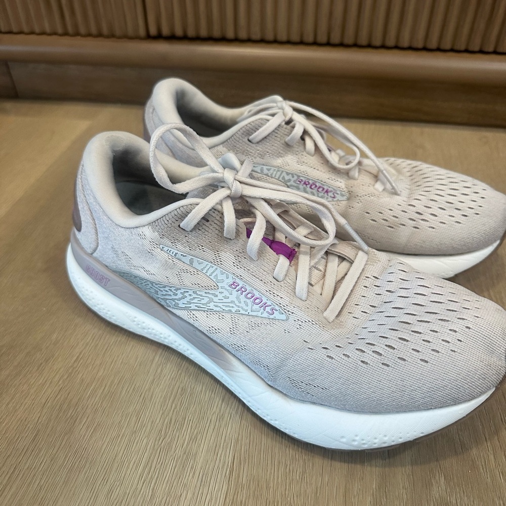 Brooks ghost 16 Women's Light Beige Athletic Shoes - Picture 9 of 9